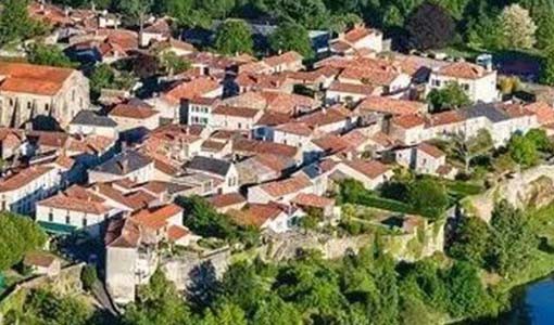 龙潭回乡建别墅为什么一定要选专业乡墅公司